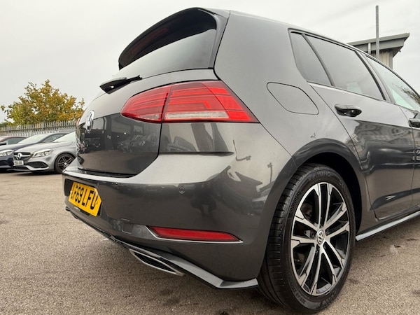 Used Volkswagen Golf 2019 for sale - 76111892: Photo 30