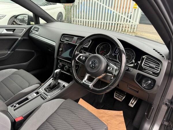 Used Volkswagen Golf 2019 for sale - 76111892: Photo 38