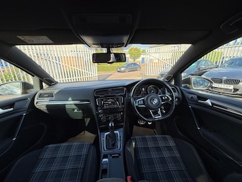 Used Volkswagen Golf 2015 for sale - 75460411: Photo