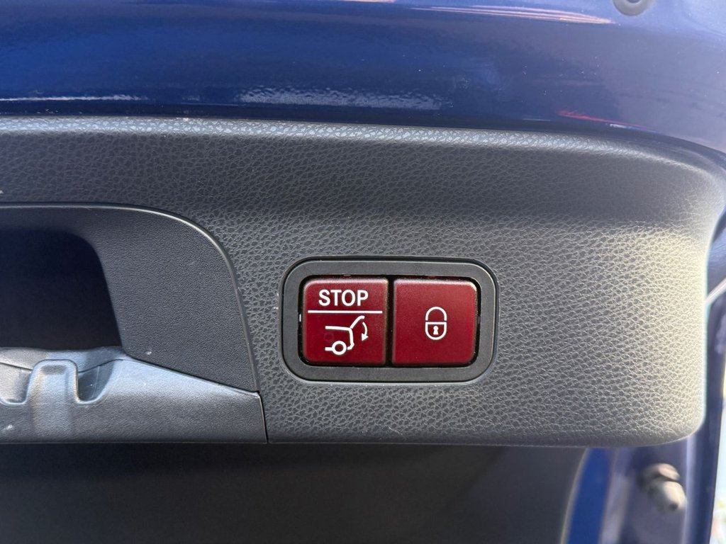 Used Mercedes-Benz GLC 2018 for sale - 76698800: Photo 22