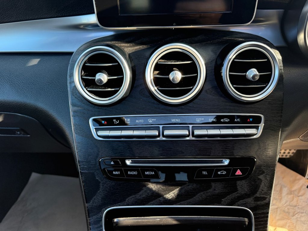 Used Mercedes-Benz GLC 2018 for sale - 76698800: Photo 37