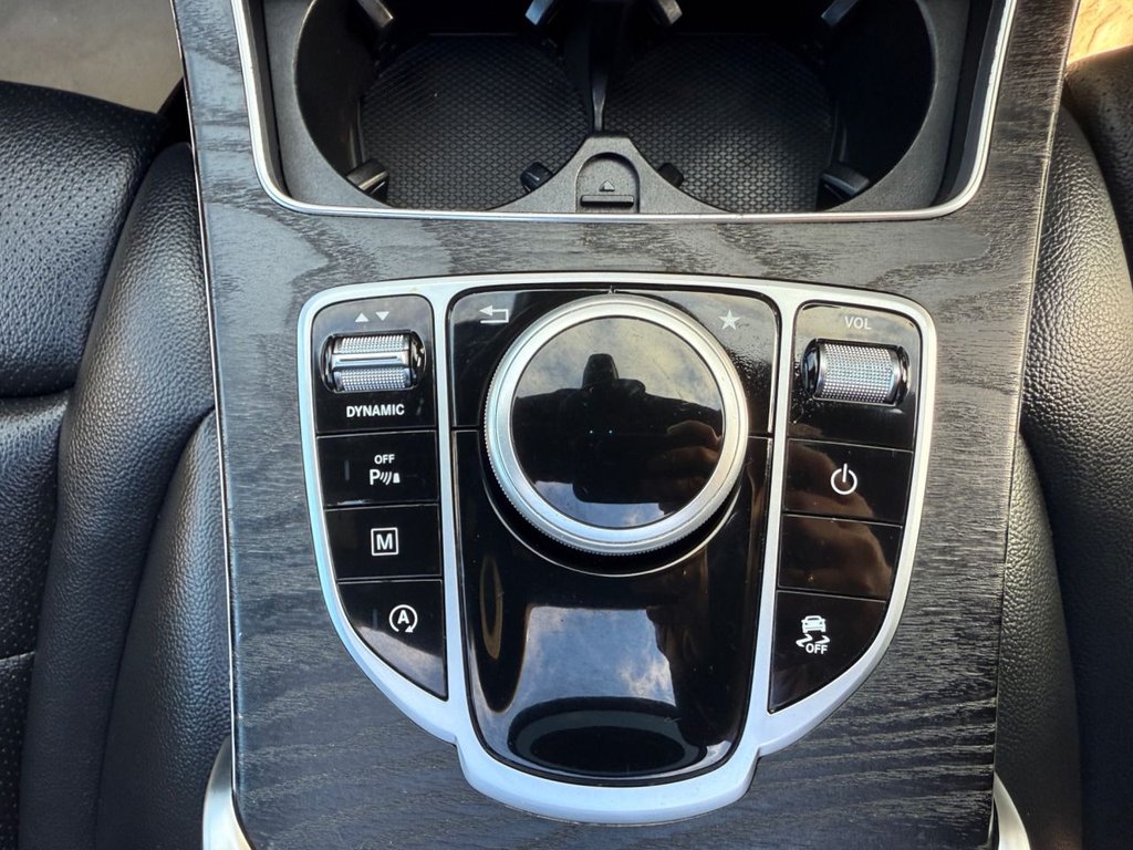 Used Mercedes-Benz GLC 2018 for sale - 76698800: Photo 39