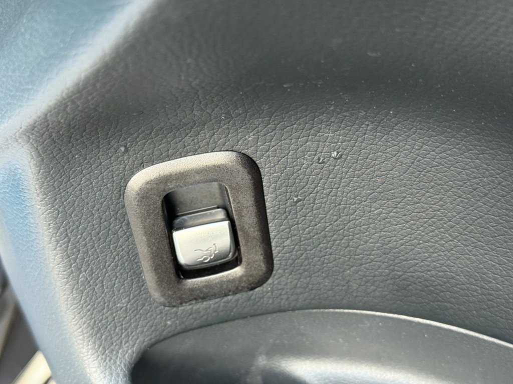 Used Mercedes-Benz GLC 2018 for sale - 77356170: Photo 36