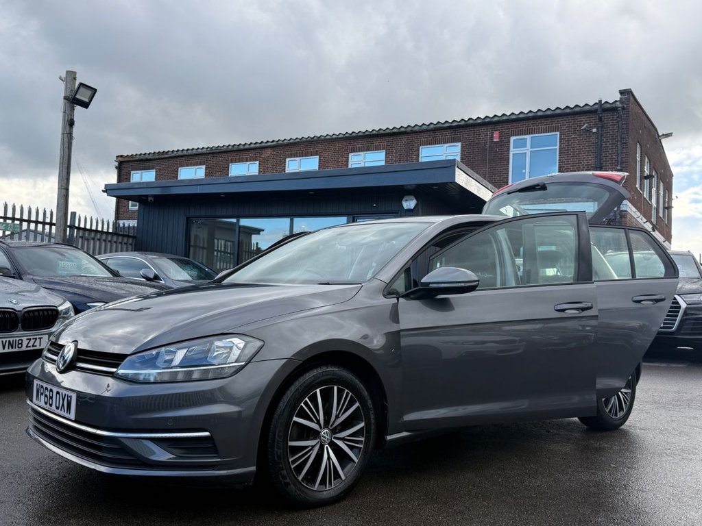 Used Volkswagen Golf 2018 for sale - 76376056: Photo 18