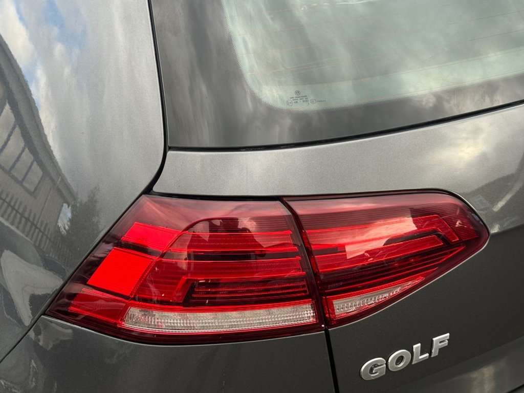 Used Volkswagen Golf 2018 for sale - 76376056: Photo 28