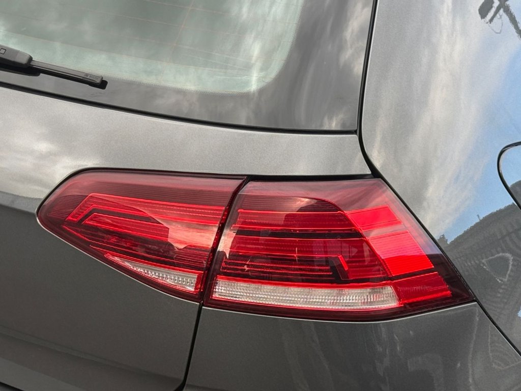 Used Volkswagen Golf 2018 for sale - 76376056: Photo 30