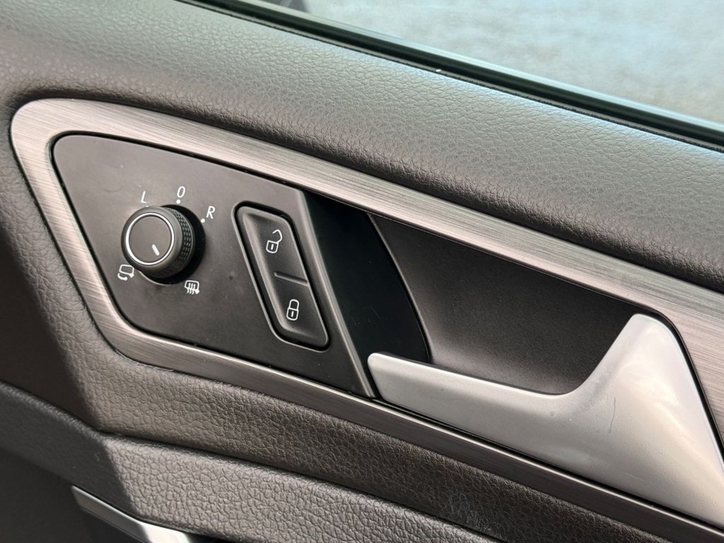 Used Volkswagen Golf 2018 for sale - 76376056: Photo 36