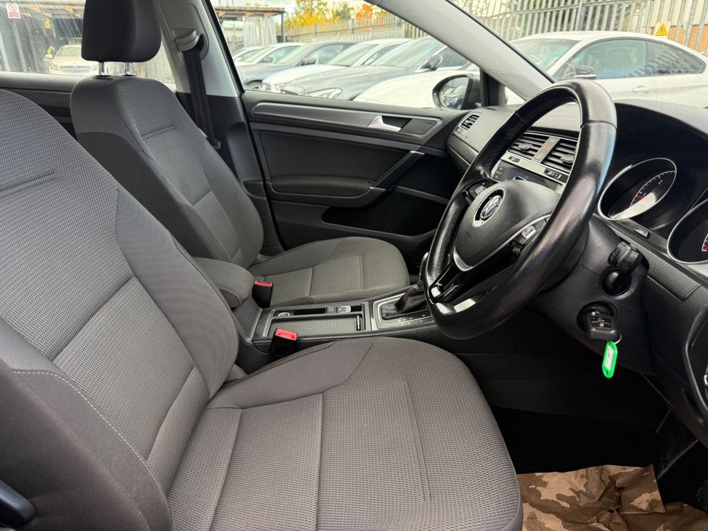 Used Volkswagen Golf 2018 for sale - 76376056: Photo 38