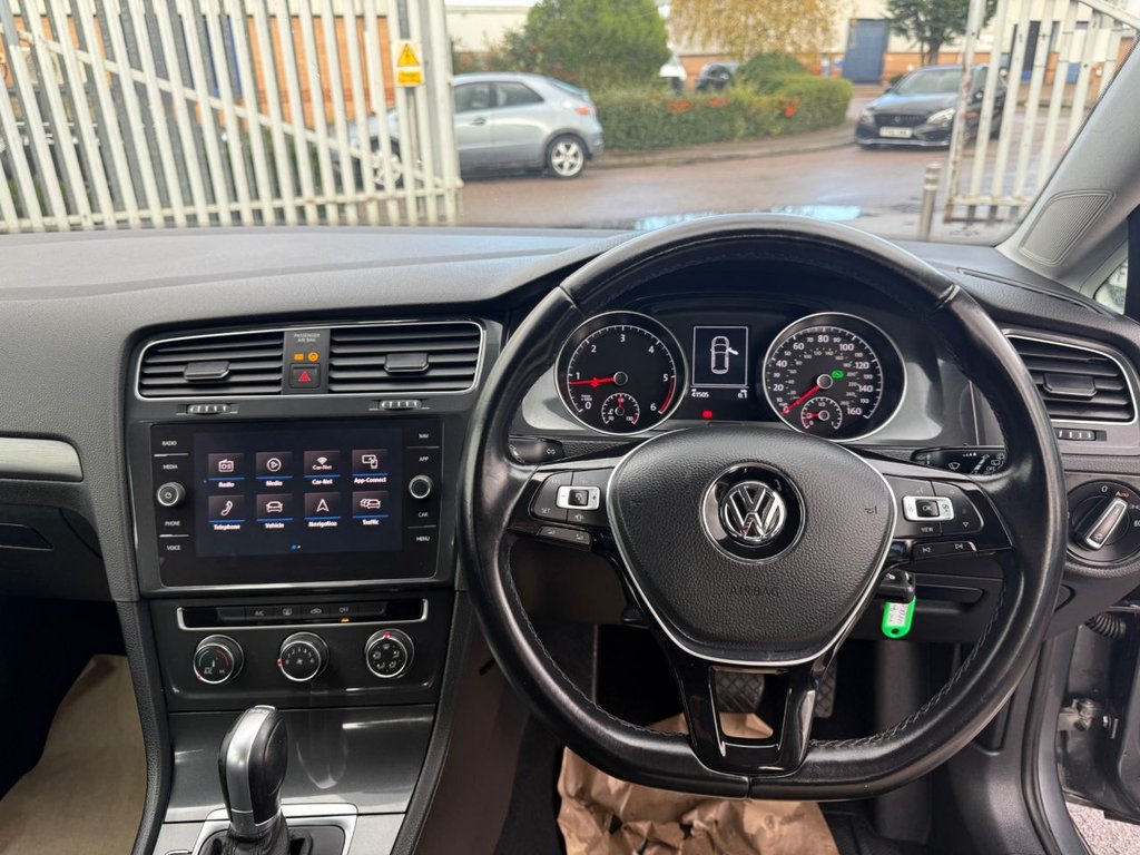 Used Volkswagen Golf 2018 for sale - 76376056: Photo 40