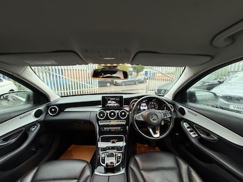 Used Mercedes-Benz C-Class 2015 for sale - 76163412: Photo 2