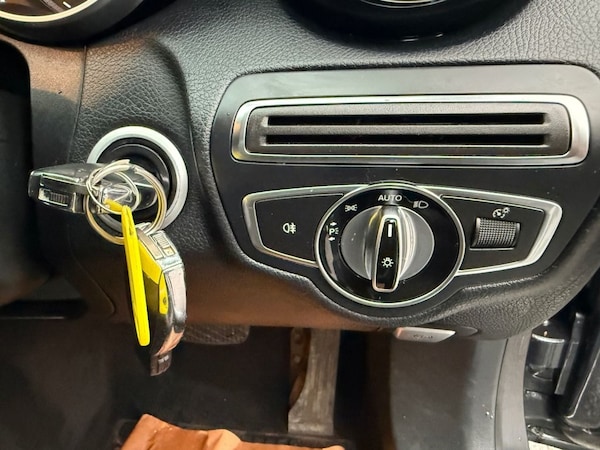 Used Mercedes-Benz C-Class 2015 for sale - 76163412: Photo 39