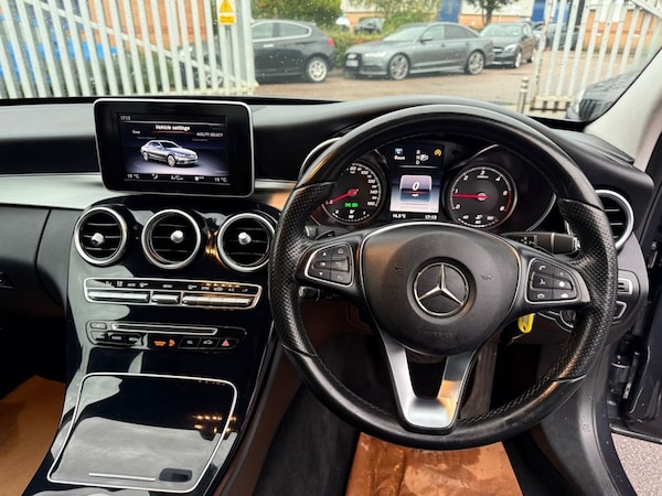 Used Mercedes-Benz C-Class 2015 for sale - 76163412: Photo 40