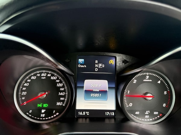 Used Mercedes-Benz C-Class 2015 for sale - 76163412: Photo 43