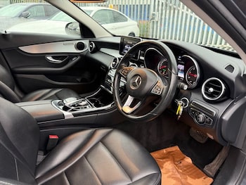 Used Mercedes-Benz C-Class 2015 for sale - 76163412: Photo 4