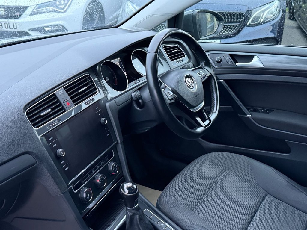 Used Volkswagen Golf 2019 for sale - 76973732: Photo 10