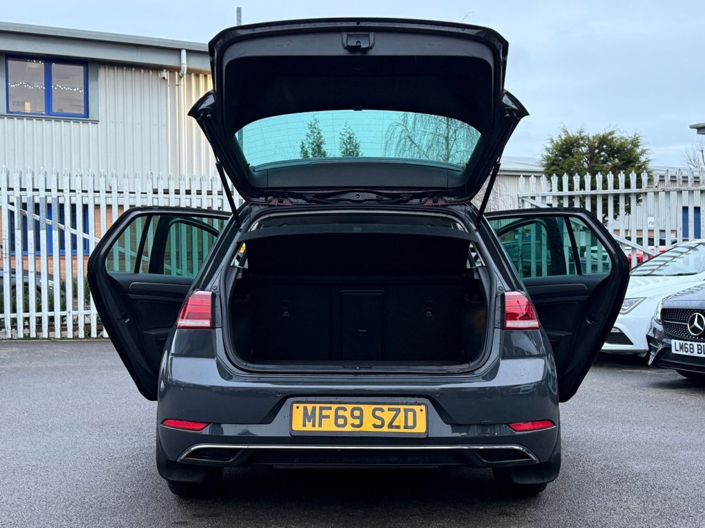 Used Volkswagen Golf 2019 for sale - 76973732: Photo 20