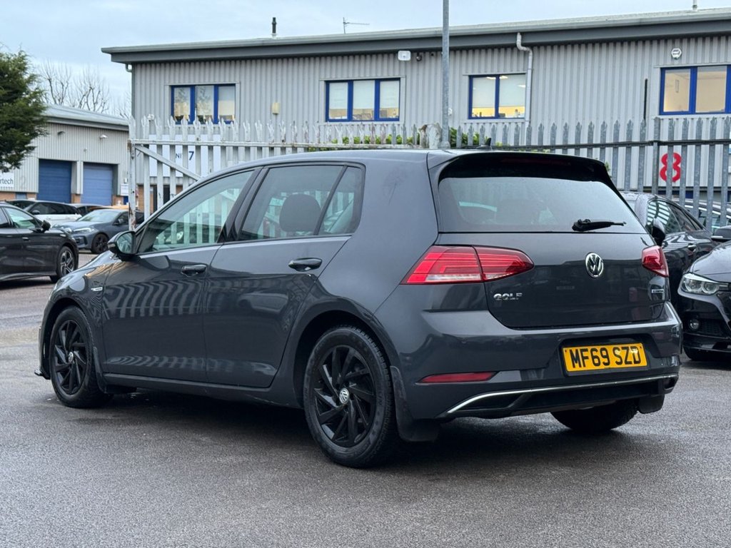 Used Volkswagen Golf 2019 for sale - 76973732: Photo 3