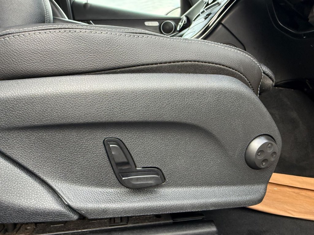 Used Mercedes-Benz GLC 2017 for sale - 76132619: Photo 39