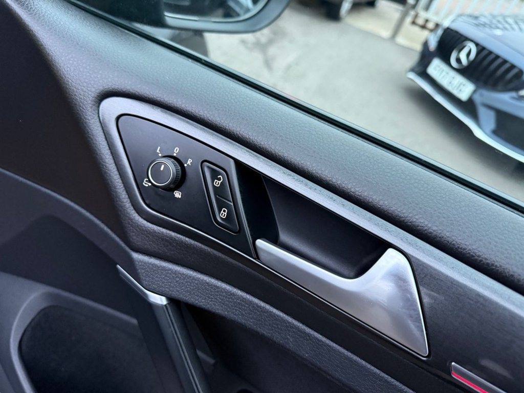 Used Volkswagen Golf 2018 for sale - 76453980: Photo 37