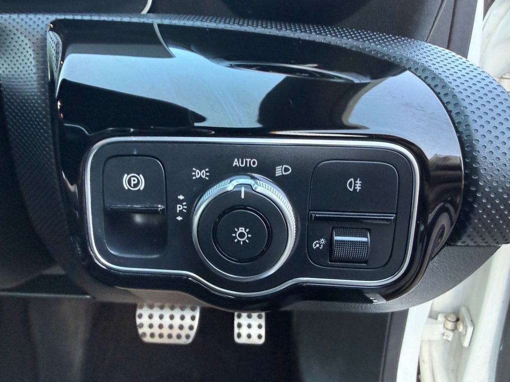 Used Mercedes-Benz A-Class 2019 for sale - 77937086: Photo 41