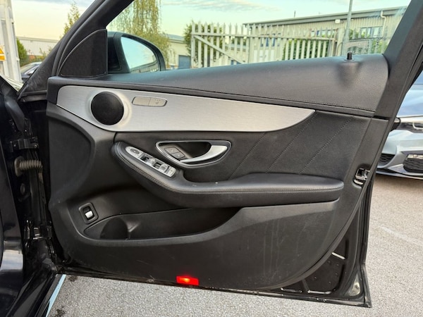 Used Mercedes-Benz C-Class 2015 for sale - 76224015: Photo 32