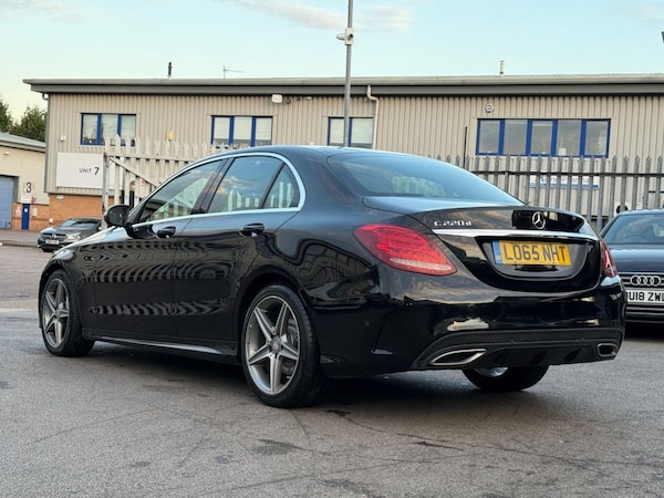 Used Mercedes-Benz C-Class 2015 for sale - 76224015: Photo 3