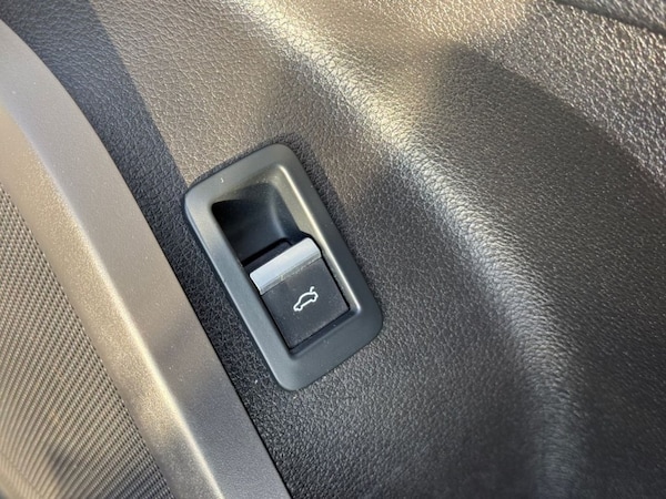 Used Audi Q5 2018 for sale - 76098227: Photo 38