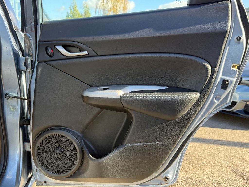 Used Honda Civic 2008 for sale - 76368127: Photo 46
