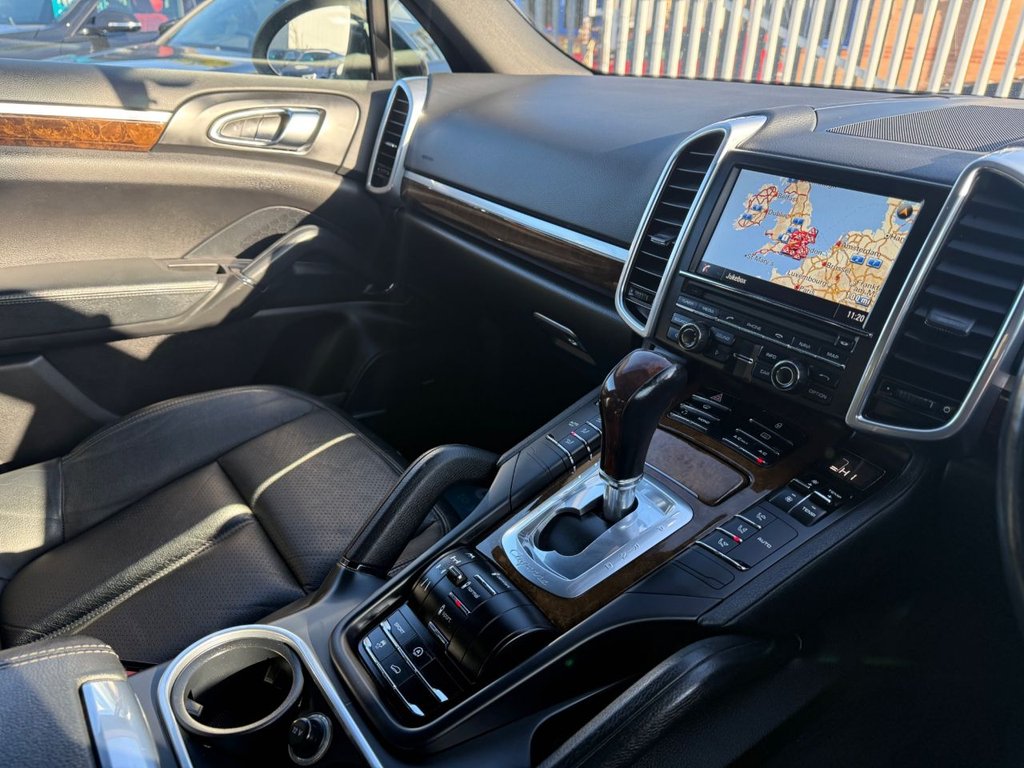 Used Porsche Cayenne 2013 for sale - 77557901: Photo 11