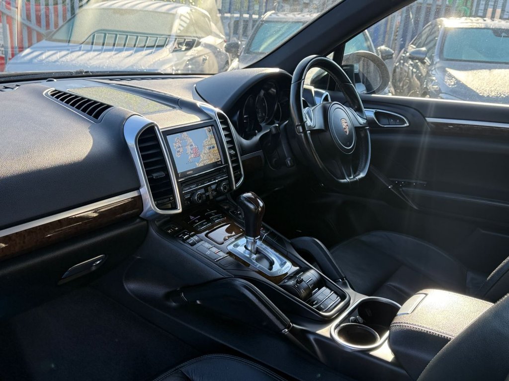 Used Porsche Cayenne 2013 for sale - 77557901: Photo 15