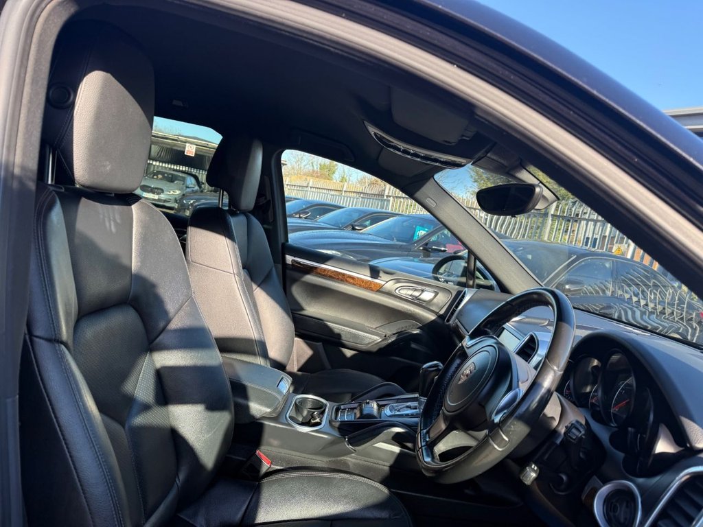 Used Porsche Cayenne 2013 for sale - 77557901: Photo 42