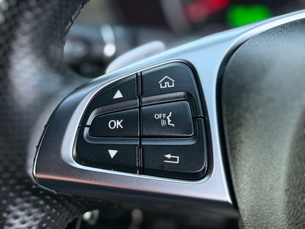 Used Mercedes-Benz GLC 2019 for sale - 78134315: Photo 40