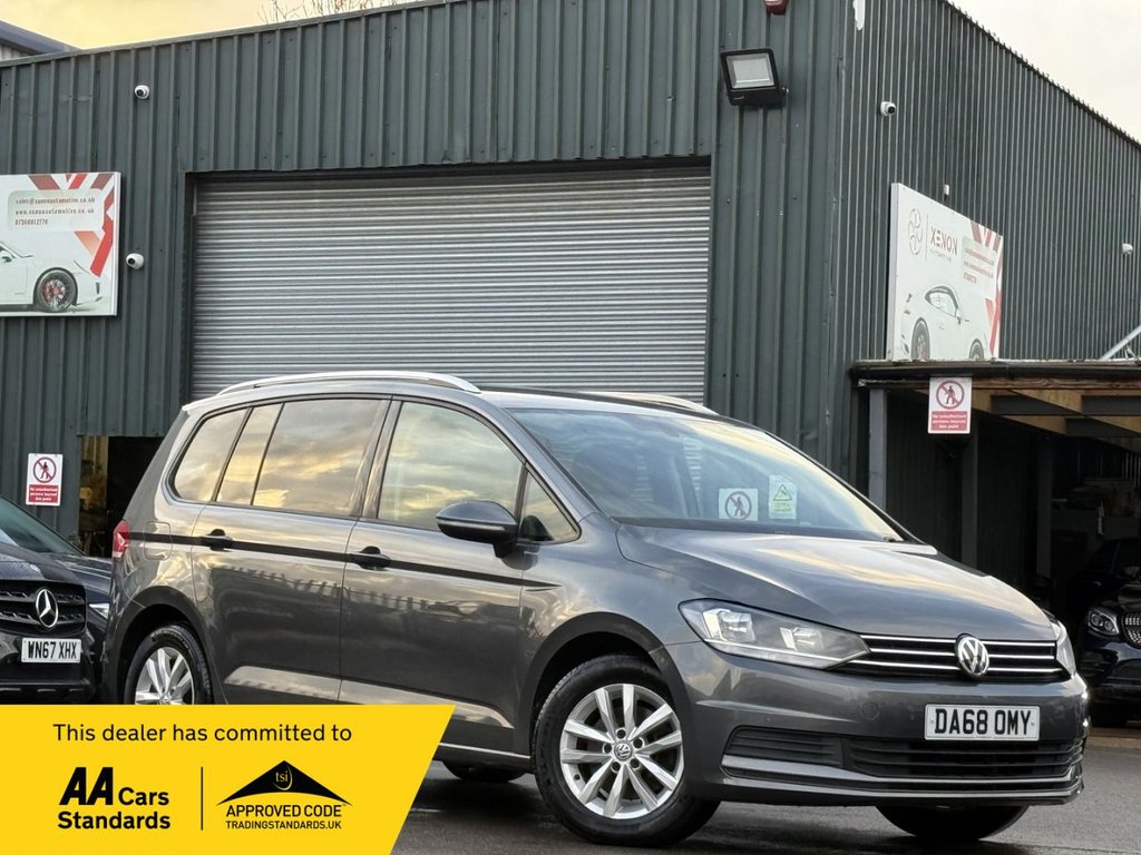 Used Volkswagen Touran 2018 for sale - 77341930: Photo 1