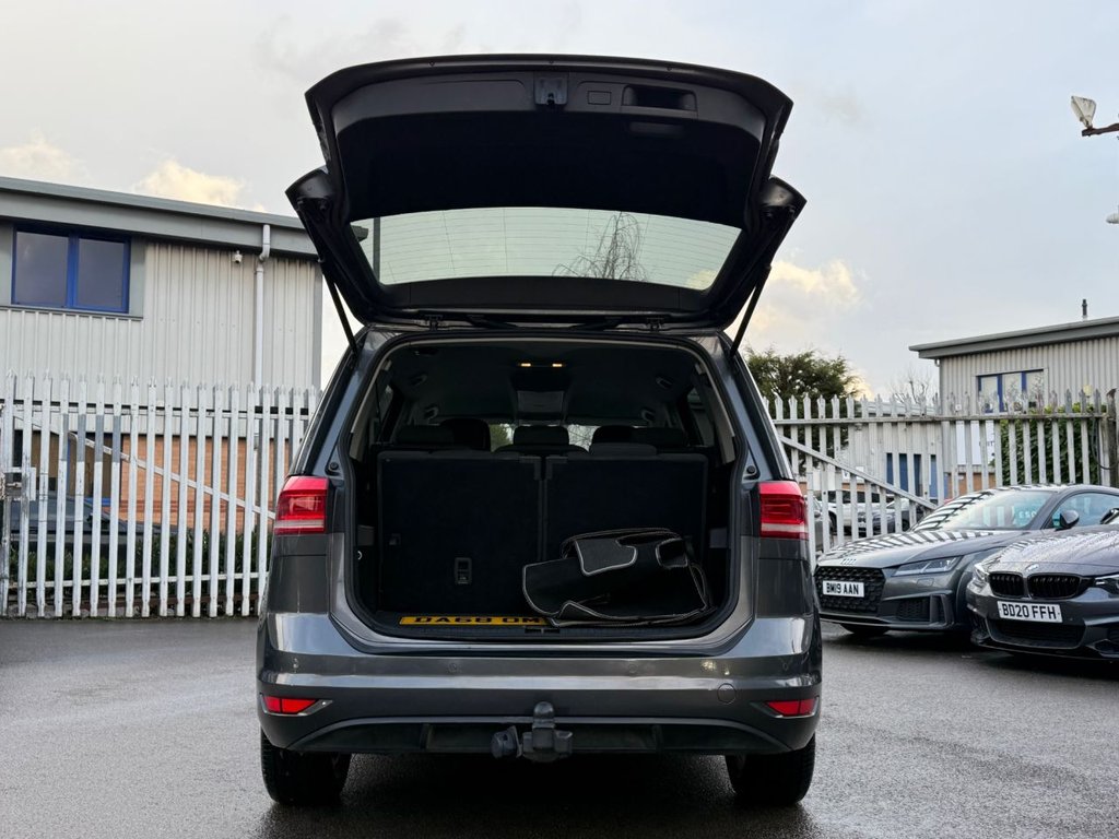 Used Volkswagen Touran 2018 for sale - 77341930: Photo 16