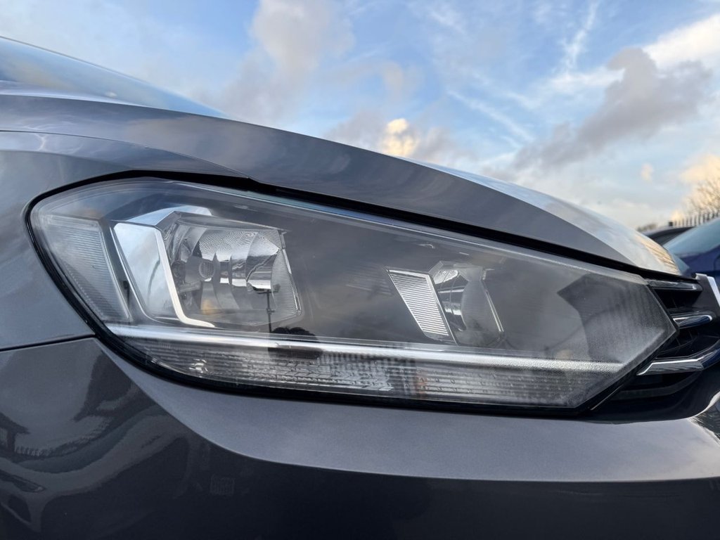 Used Volkswagen Touran 2018 for sale - 77341930: Photo 24