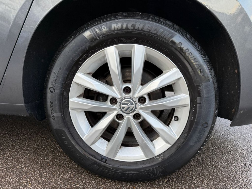 Used Volkswagen Touran 2018 for sale - 77341930: Photo 28