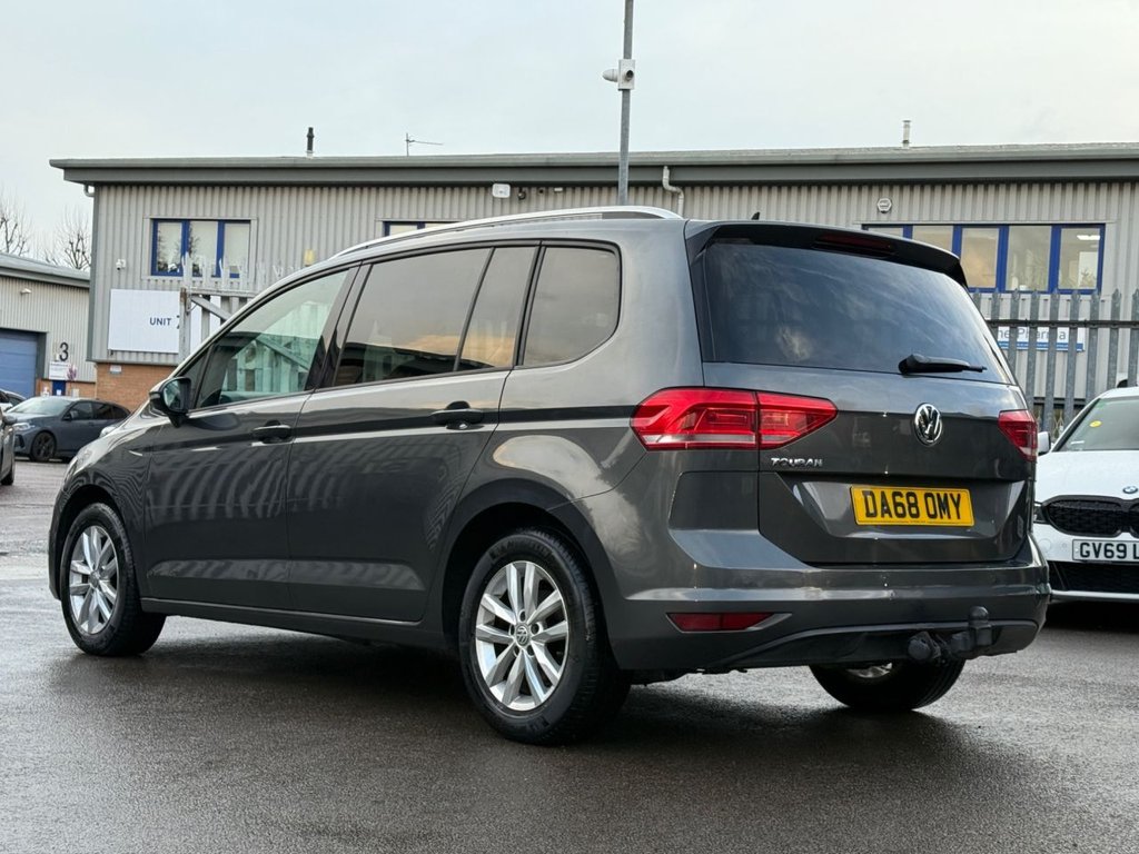 Used Volkswagen Touran 2018 for sale - 77341930: Photo 4