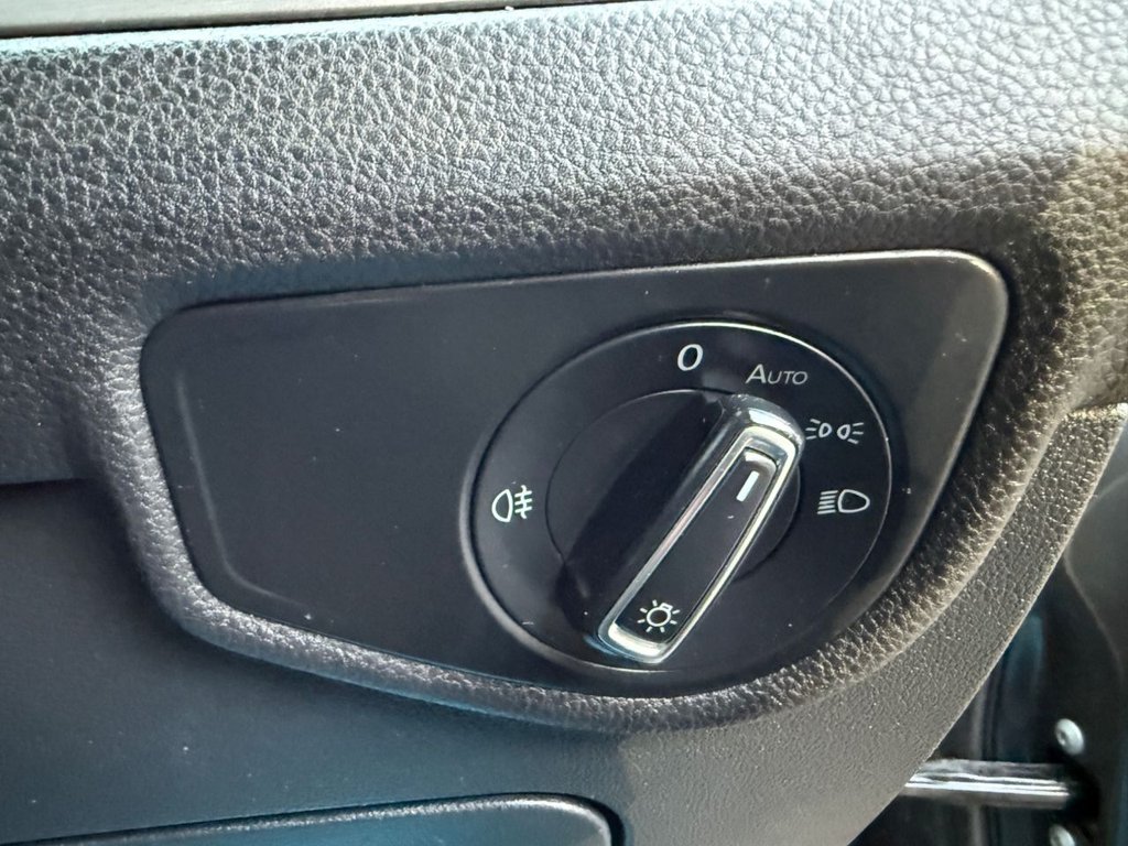 Used Volkswagen Touran 2018 for sale - 77341930: Photo 40