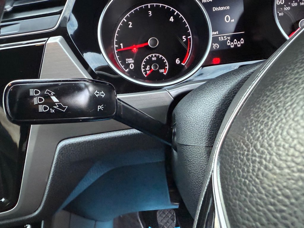 Used Volkswagen Touran 2018 for sale - 77341930: Photo 49