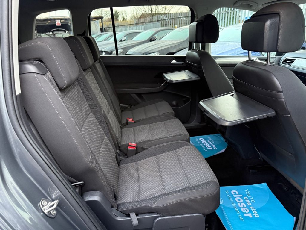 Used Volkswagen Touran 2018 for sale - 77341930: Photo 9