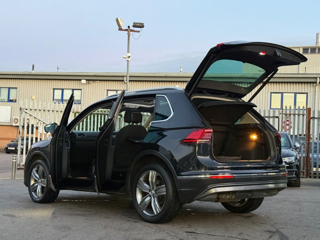 Used Volkswagen Tiguan 2018 for sale - 76190830: Photo 24