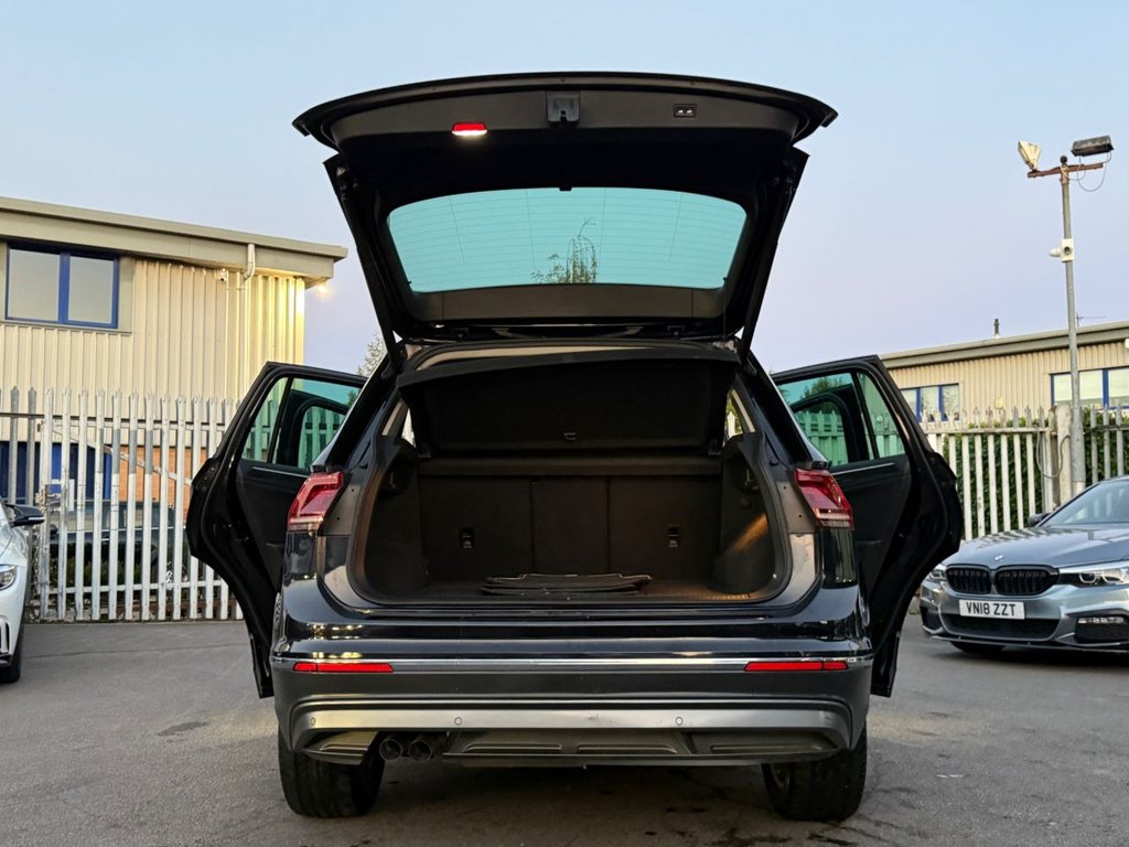 Used Volkswagen Tiguan 2018 for sale - 76190830: Photo 25