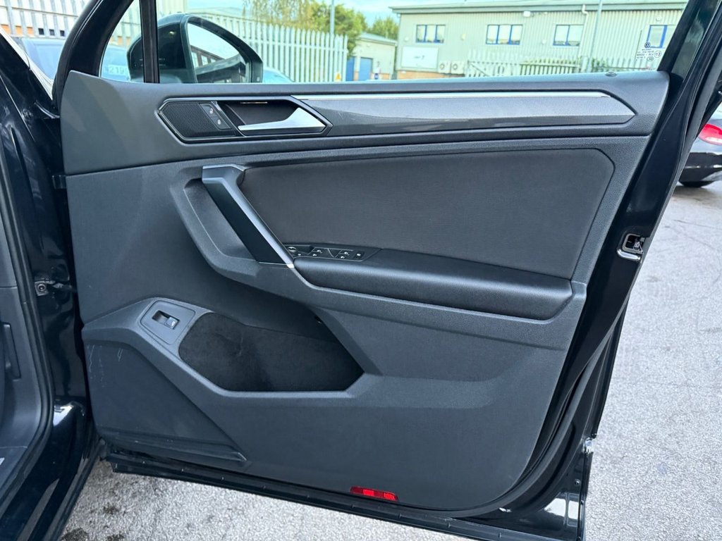 Used Volkswagen Tiguan 2018 for sale - 76190830: Photo 27