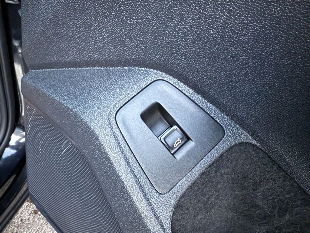 Used Volkswagen Tiguan 2018 for sale - 76190830: Photo 30