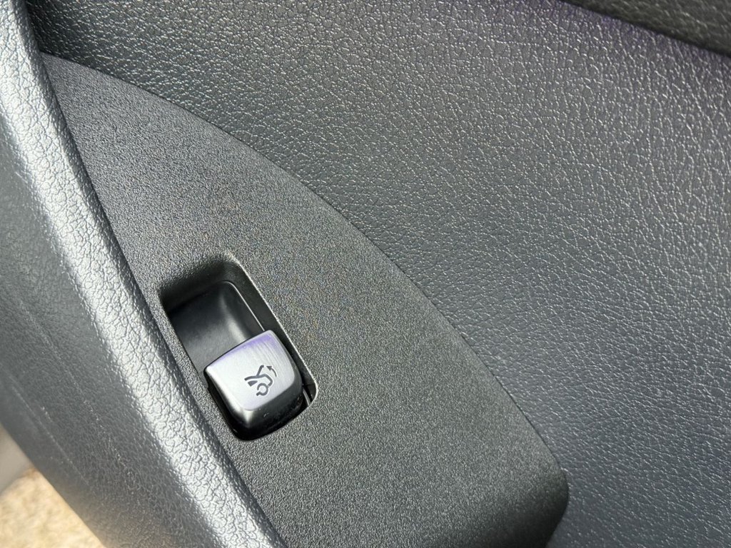 Used Mercedes-Benz E Class 2019 for sale - 77332949: Photo 36