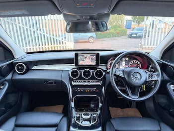 Used Mercedes-Benz C-Class 2018 for sale - 76190867: Photo 2