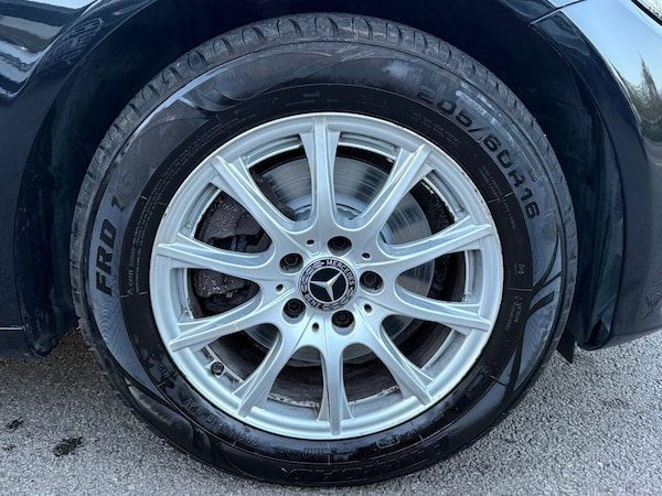 Used Mercedes-Benz C-Class 2018 for sale - 76190867: Photo 31