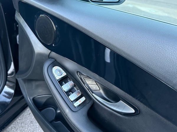 Used Mercedes-Benz C-Class 2018 for sale - 76190867: Photo 33
