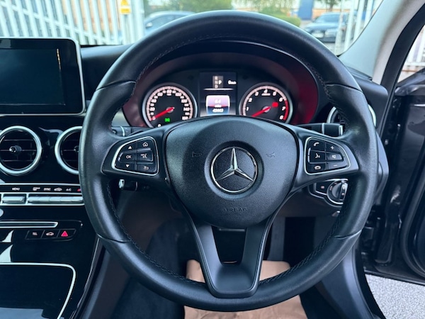 Used Mercedes-Benz C-Class 2018 for sale - 76190867: Photo 37