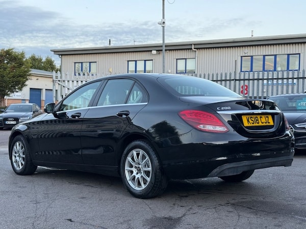 Used Mercedes-Benz C-Class 2018 for sale - 76190867: Photo 3